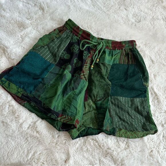 Hippie advance size small green flowy patchwork shorts - Picture 3 of 7
